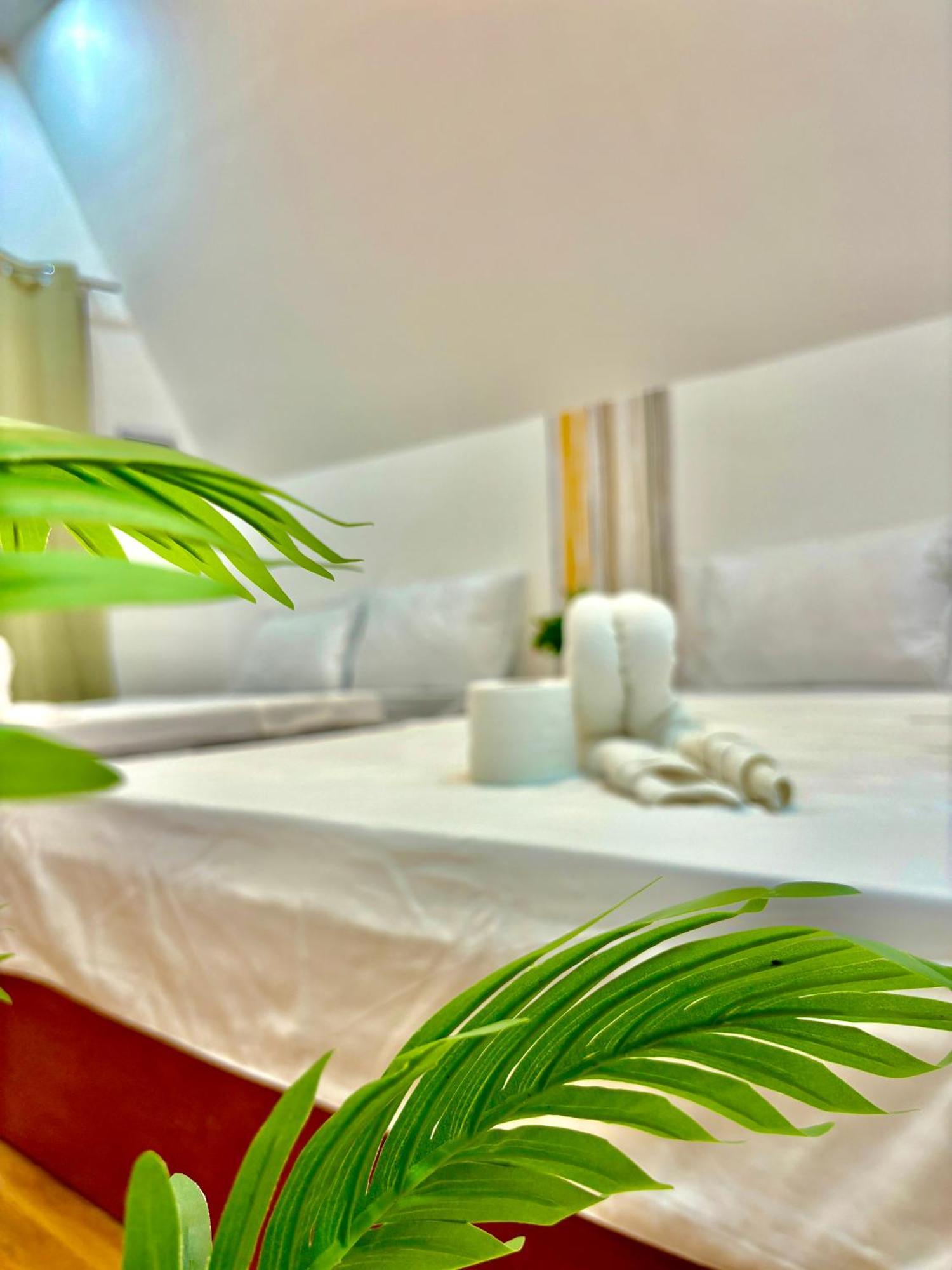 Villa Lovi Panagsama Beach Moalboal Kültér fotó