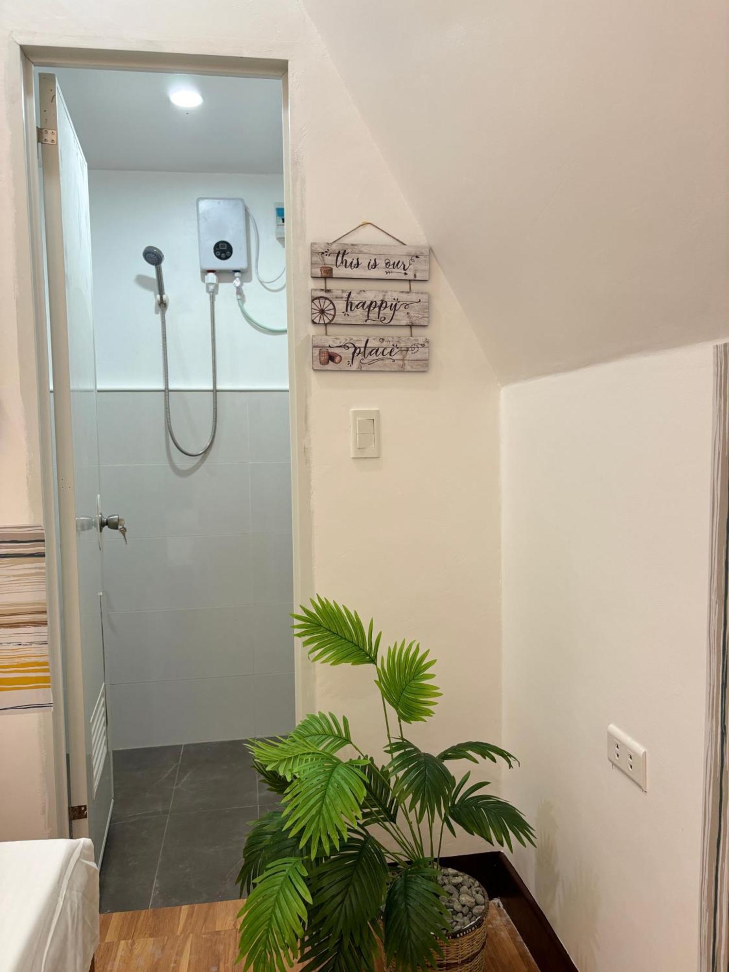 Villa Lovi Panagsama Beach Moalboal Kültér fotó